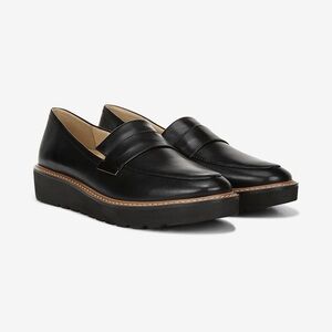 NIB NATURALIZER ADILINE LOAFER